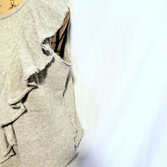 Deletta | Gray Asymmetrical Ruffle Blouse - Picture 4 of 4